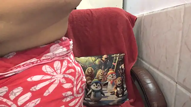 Gulaboo bhabi online show from February 15, 9:11 pm