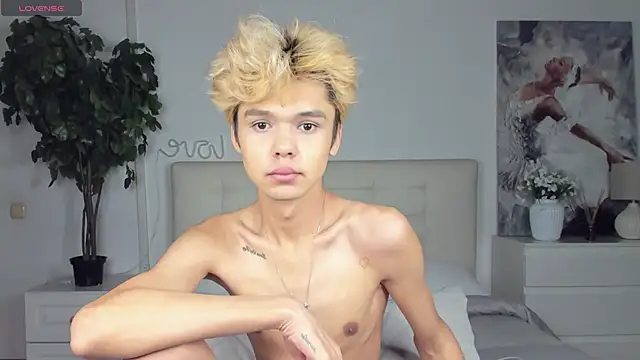 Felix Rey online show from September 18, 1:24 pm