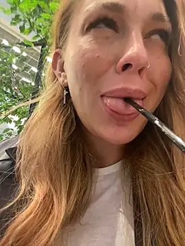 Sweet   Emily online show from December 11, 2:44 pm