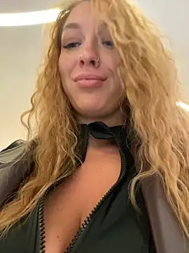 Sweet   Emily online show from December 19, 2:57 pm