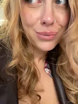 Sweet   Emily online show from January 28, 2:42 pm