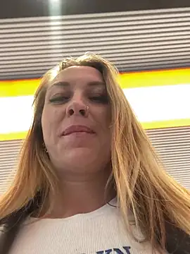 Sweet   Emily online show from March 21, 1:23 pm