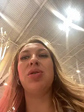 Snapshot of Sweet___Emily chatting on November 30, 1:04 pm Sweet Emily online show from November 30, 1:04 pm