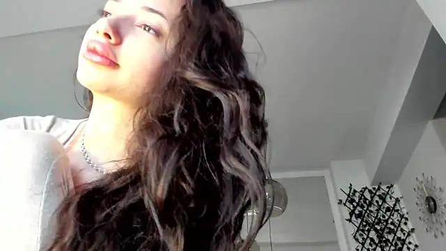 Snapshot of IreneVON chatting on March 14, 5:05 am IreneVON online show from March 14, 5:05 am