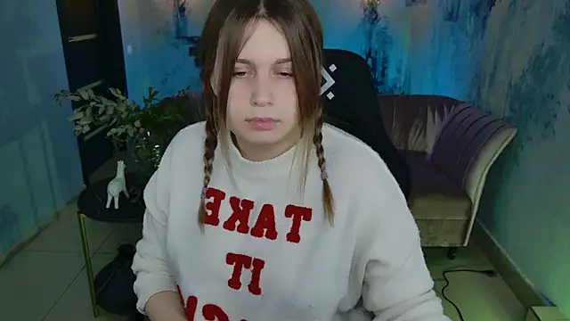 FioraMarmoris online show from February 9, 2:29 pm