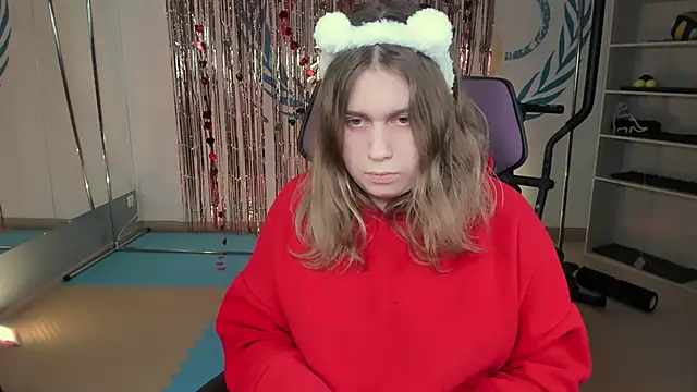 FioraMarmoris online show from February 21, 4:05 pm