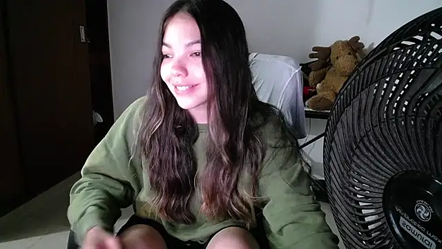 Snapshot of venelope1 chatting on November 13, 3:49 am venelope1 online show from November 13, 3:49 am