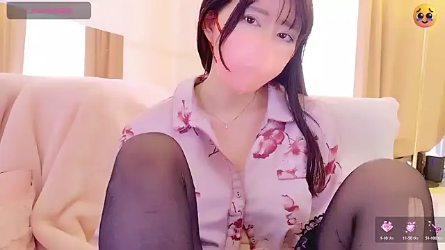 maii- online show from March 21, 11:56 pm