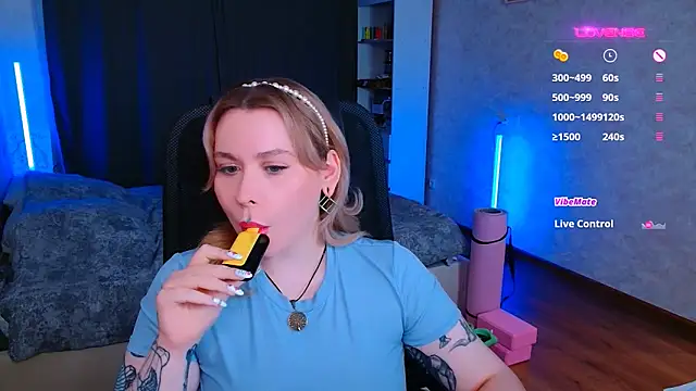 Blueberry-baby online show from December 1, 11:47 pm