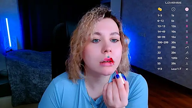 Blueberry-baby online show from March 6, 6:05 pm