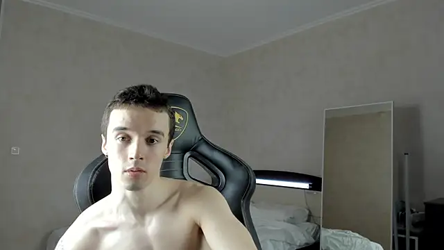 MasonWarholl online show from February 8, 8:10 pm