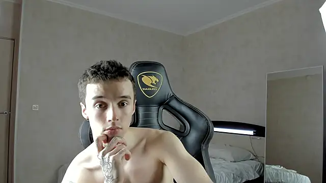 MasonWarholl online show from February 9, 11:46 pm