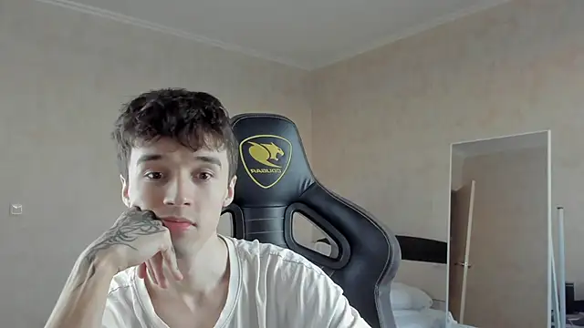 MasonWarholl online show from February 14, 2:36 pm