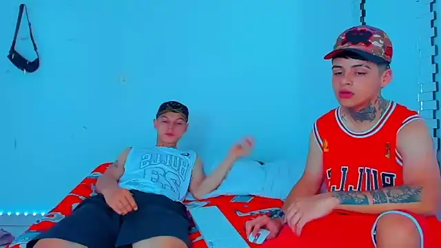 HOT boy2025 online show from December 18, 6:35 pm