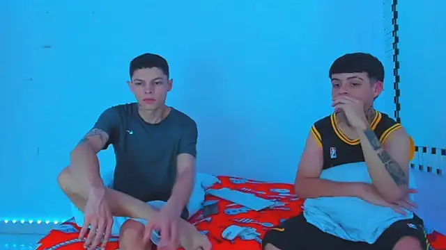 HOT boy2025 online show from January 12, 3:49 am