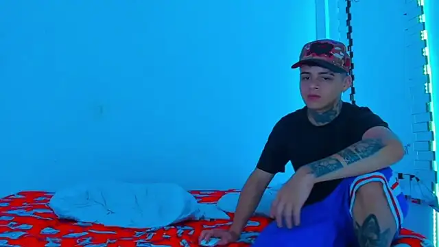 HOT boy2025 online show from February 11, 10:18 pm