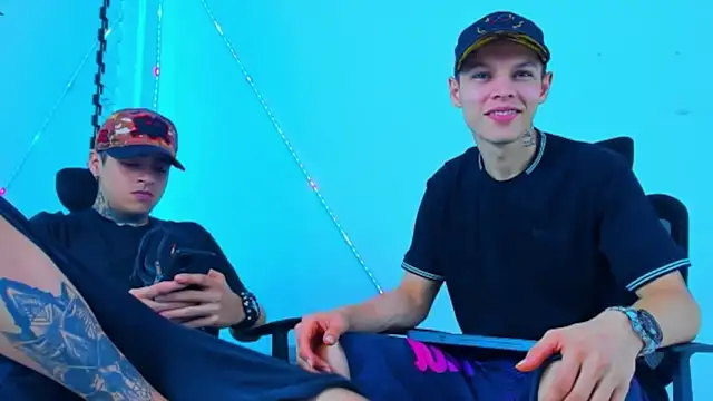 HOT boy2025 online show from October 6, 1:03 am