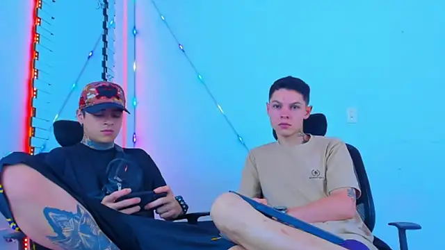 HOT boy2025 online show from October 19, 1:17 am