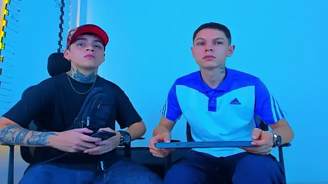 HOT boy2025 online show from November 14, 2:10 am