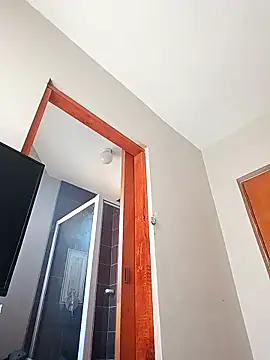 Mayo01  online show from October 16, 5:08 am