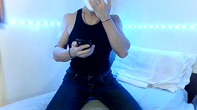 Alexx Fit023 online show from February 23, 12:08 am