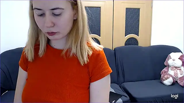 VioletaFlower7 online show from February 8, 9:15 pm