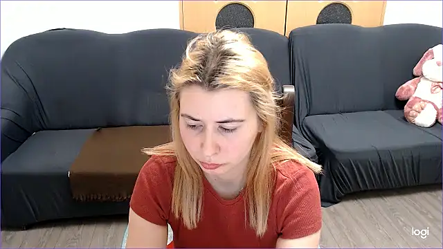 VioletaFlower7 online show from March 17, 4:43 pm