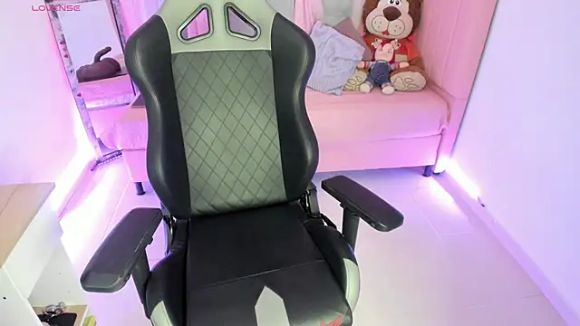 zoesullivan online show from January 25, 9:26 am