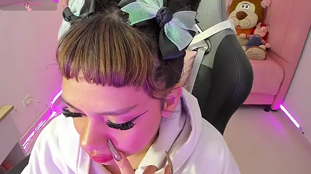 zoesullivan online show from September 28, 10:42 am