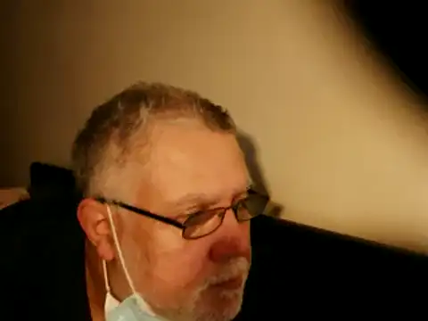 Snapshot of 100Tauros chatting on March 4, 1:06 pm 100Tauros online show from March 4, 1:06 pm