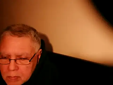 Snapshot of 100Tauros chatting on March 5, 11:16 pm 100Tauros online show from March 5, 11:16 pm