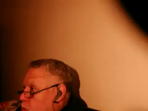 Snapshot of 100Tauros chatting on March 12, 6:22 pm 100Tauros online show from March 12, 6:22 pm