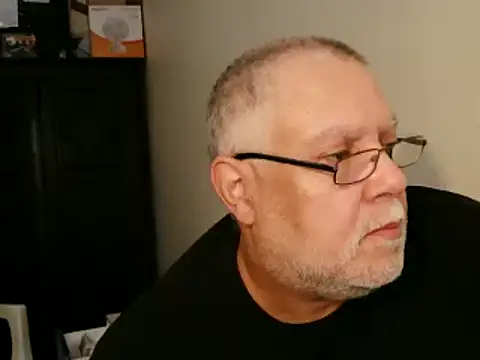 Snapshot of 100Tauros chatting on September 11, 8:36 am 100Tauros online show from September 11, 8:36 am