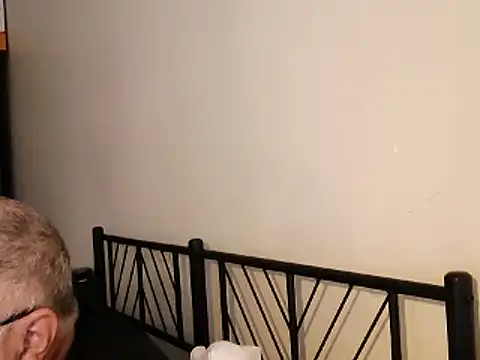 Snapshot of 100Tauros chatting on September 14, 10:14 am 100Tauros online show from September 14, 10:14 am