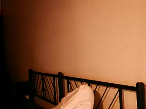 Snapshot of 100Tauros chatting on September 14, 10:20 pm 100Tauros online show from September 14, 10:20 pm