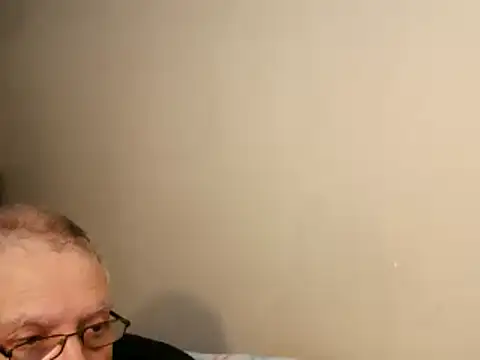 Snapshot of 100Tauros chatting on October 7, 10:01 am 100Tauros online show from October 7, 10:01 am