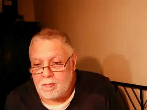 Snapshot of 100Tauros chatting on October 9, 10:30 pm 100Tauros online show from October 9, 10:30 pm