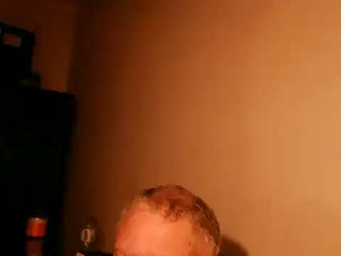 Snapshot of 100Tauros chatting on October 11, 6:23 am 100Tauros online show from October 11, 6:23 am