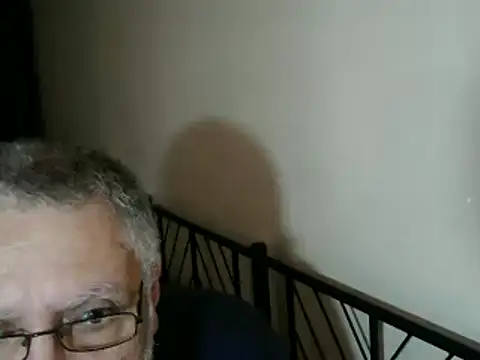 Snapshot of 100Tauros chatting on October 22, 8:58 am 100Tauros online show from October 22, 8:58 am