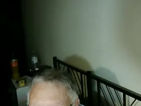 Snapshot of 100Tauros chatting on October 22, 9:14 pm 100Tauros online show from October 22, 9:14 pm