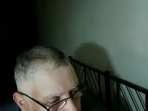 Snapshot of 100Tauros chatting on October 24, 9:33 pm 100Tauros online show from October 24, 9:33 pm