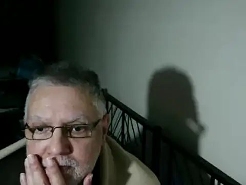 Snapshot of 100Tauros chatting on November 26, 10:33 pm 100Tauros online show from November 26, 10:33 pm