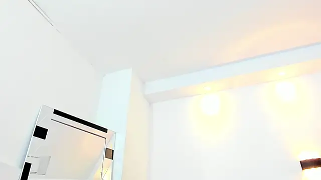 Juliabadlee online show from March 3, 2:47 am