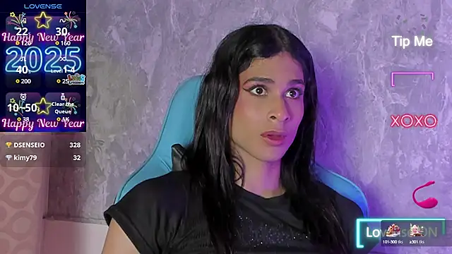 Snapshot of Mara_friendboy699 chatting on February 13, 6:52 am Mara friendboy699 online show from February 13, 6:52 am