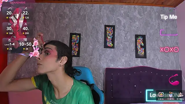 Snapshot of Mara_friendboy699 chatting on October 13, 7:58 pm Mara friendboy699 online show from October 13, 7:58 pm