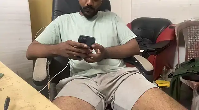 Snapshot of Hottest_Tamil chatting on March 1, 6:21 pm Hottest Tamil online show from March 1, 6:21 pm