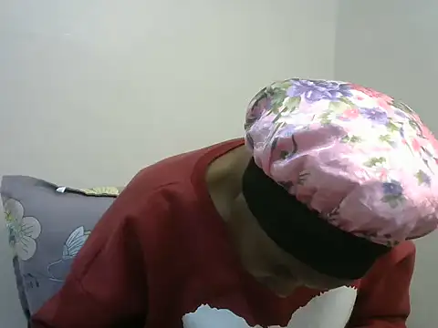 StacyGee24 online show from September 25, 5:49 pm