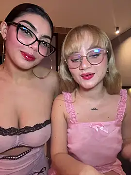 Snapshot of zui_lu chatting on November 17, 2:39 am zui lu online show from November 17, 2:39 am