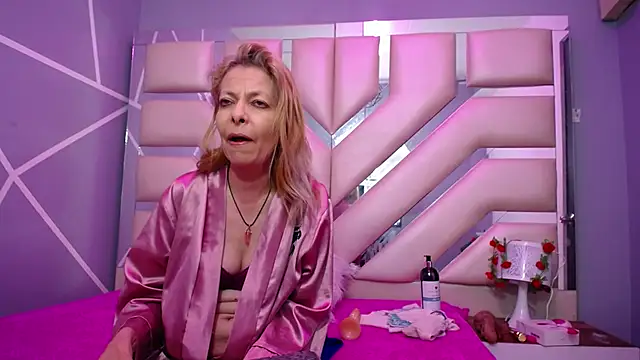 sophia ny online show from February 25, 10:29 pm