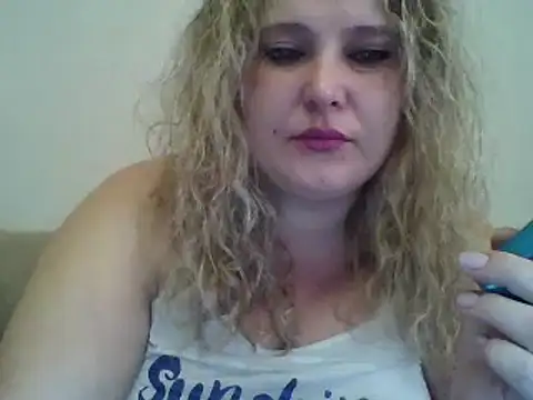 ParisMimi online show from November 13, 9:41 am